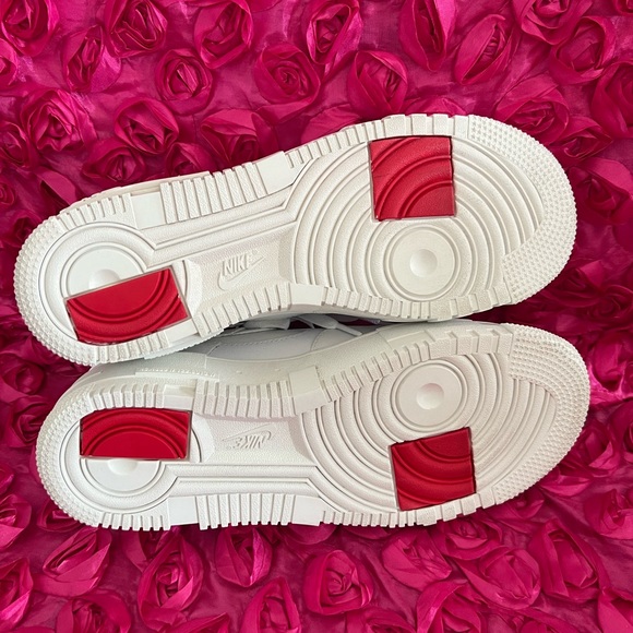 wmns air force 1 pixel summit white